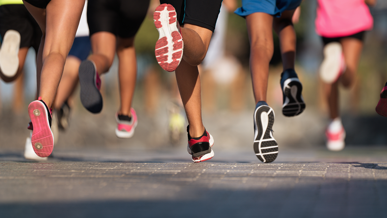 personas corriendo