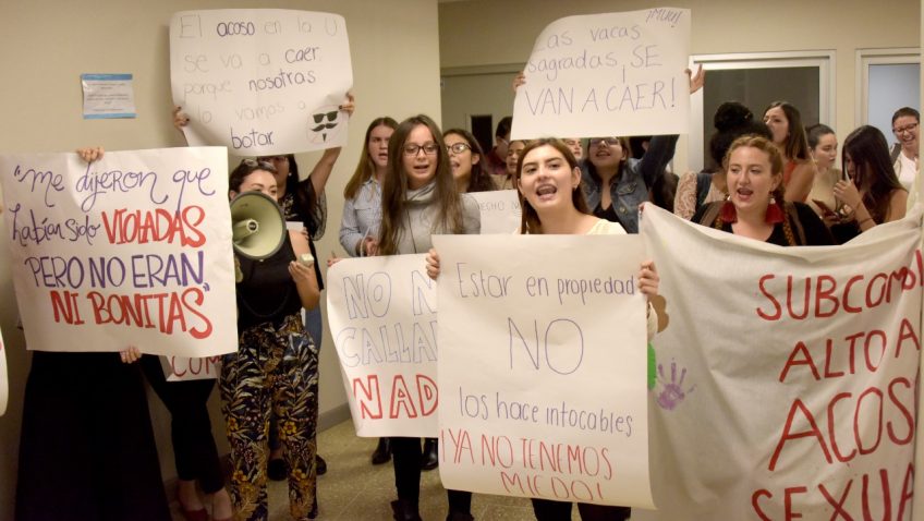 Manifestacion en derecho en mayo Foto Anel Kenjekeeva Sancho para semanario Universidad